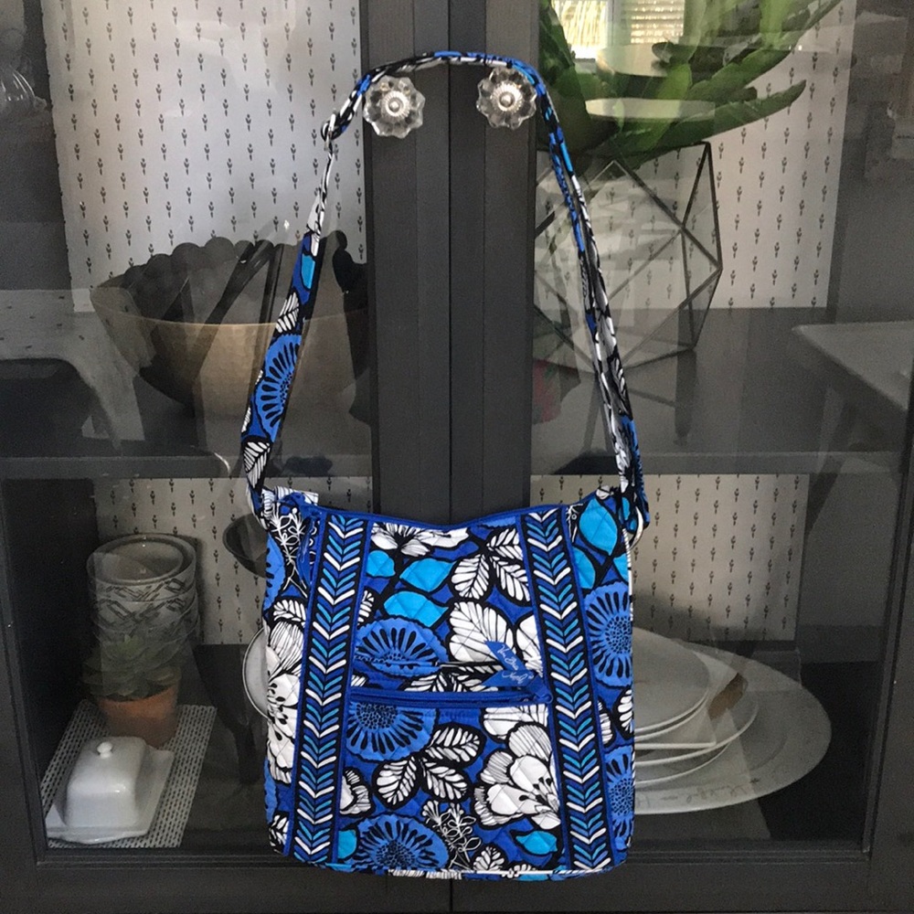 NWOT Vera Bradley purse blue bayou pattern